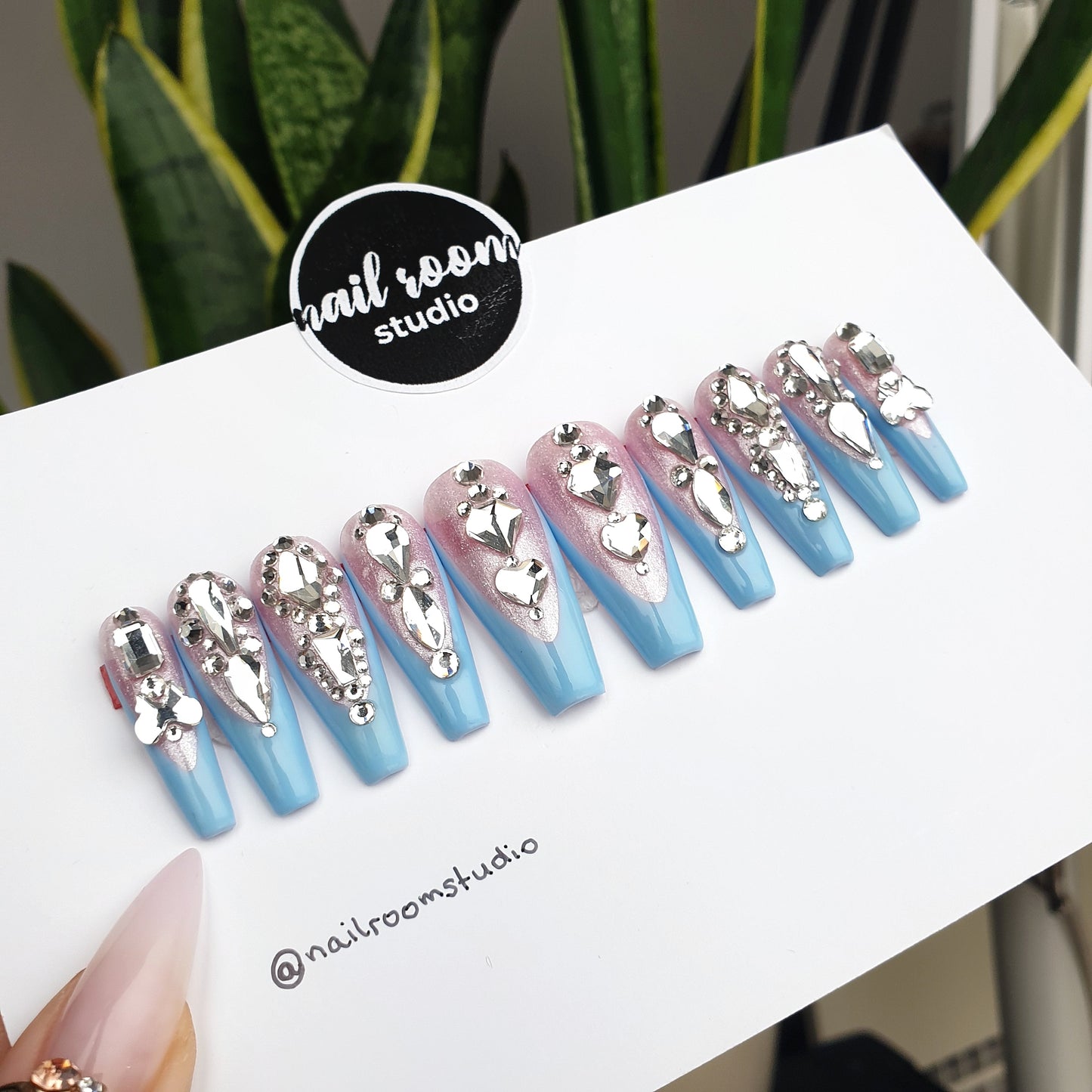 Prêt à expédier : Taille M - Cercueil long sculpté - Stardust Starlight