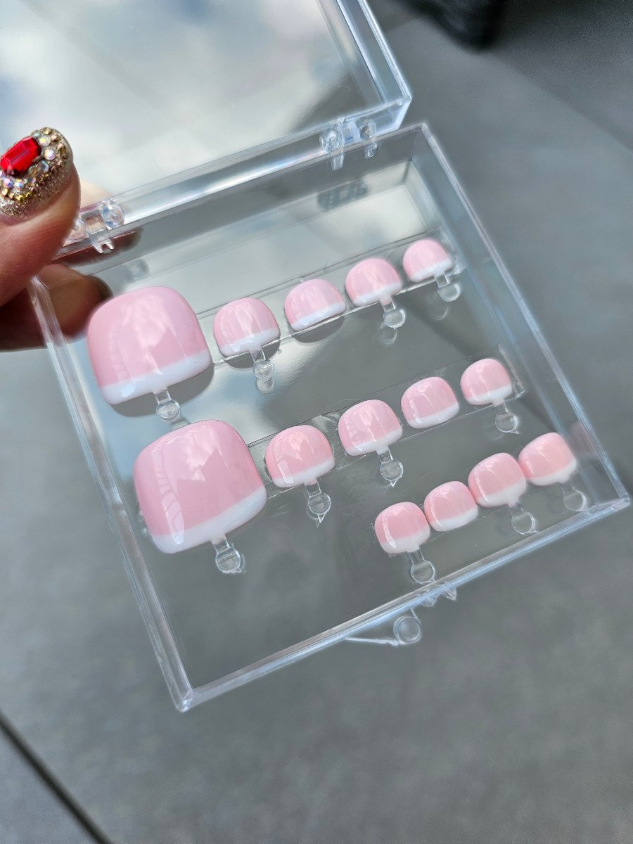 Baby pink French PressOn toes with a matching hand set, including 14 nails in sizes S, M, and L, in a custom-made clear box