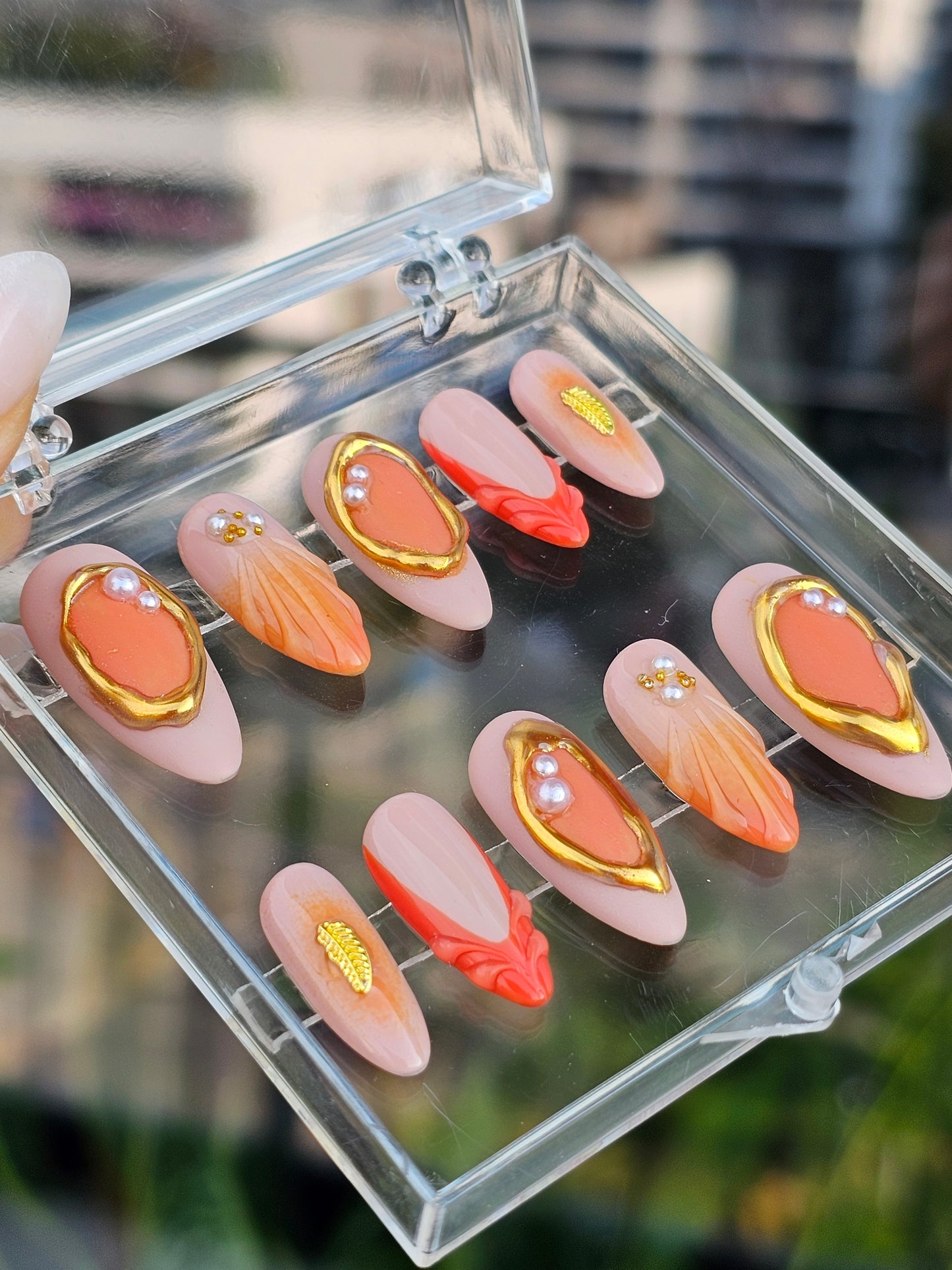 Press on toe nails, artificial, international shipping available, shell ombre and orange witch 3d sculpted chrome and pearls