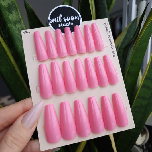 INSTANT READY TO WEAR - 20 nails - #C2 Pink