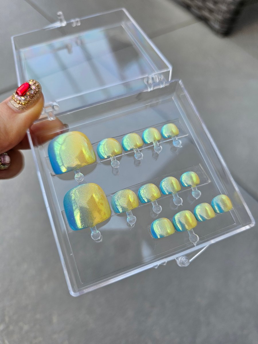 Glazed chrome nails with a super shiny finish, ombre in blue and yellow, attractive price, ready to ship in sizes S and M, in clear transparent exclusive box, ready to ship