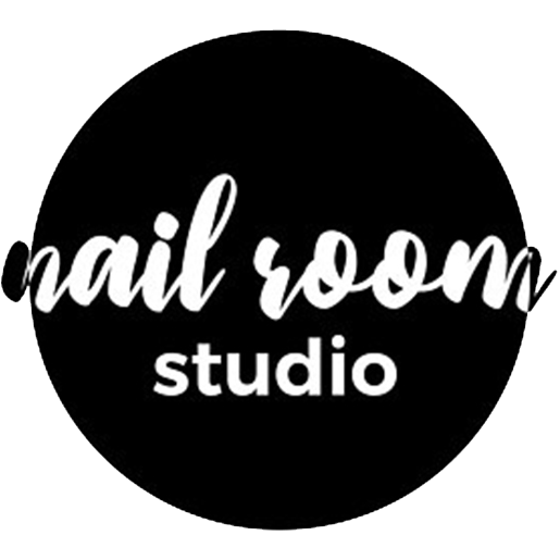 Favicon logo Custom Nails, Nail Room Studio brand